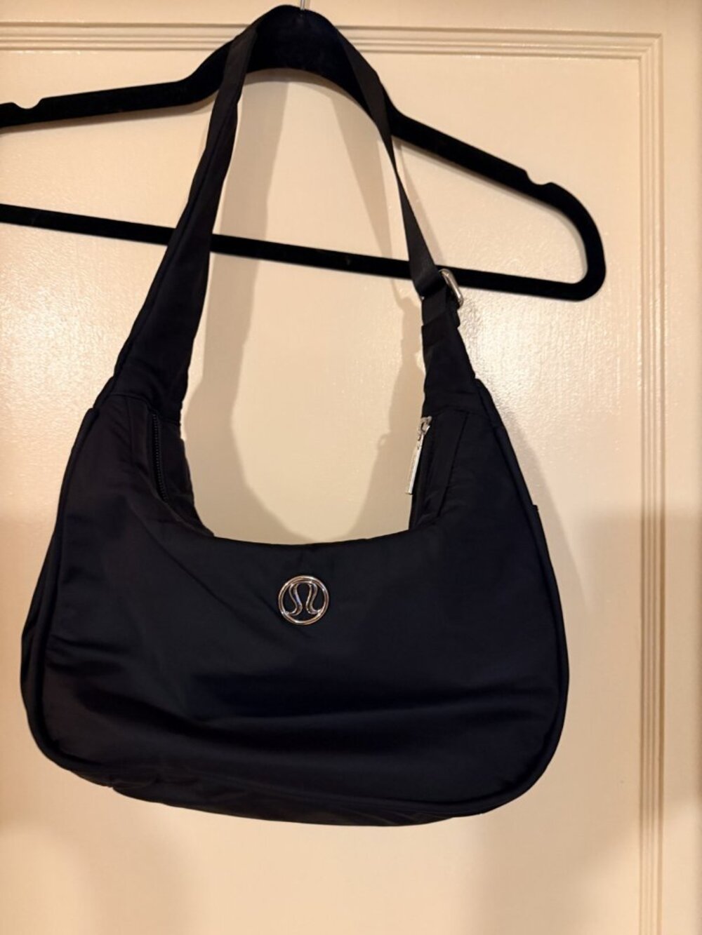 lululemon Slouchy Sling Bag 6L Black Silver Metal Hardware Shoulder Bag